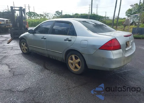 2006 Honda Accord 2.4 Vp из США, поврежденный, VIN 1HGCM561X6A084041